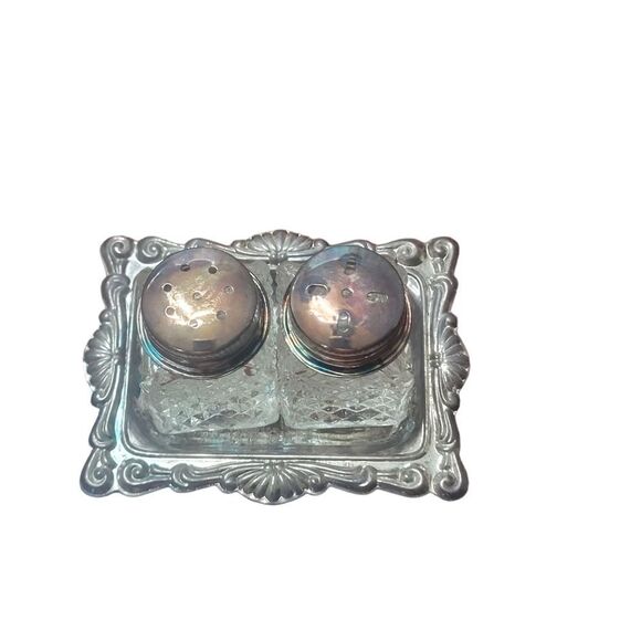 Vintage mini salt and pepper set - Picture 3 of 3